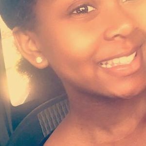 Meet your Posher, Carly